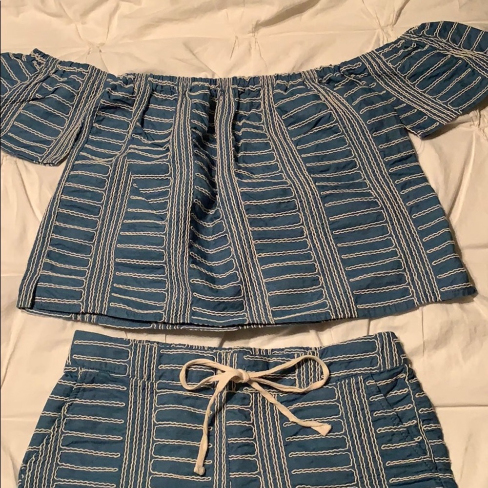 Off the shoulder 2 piece set